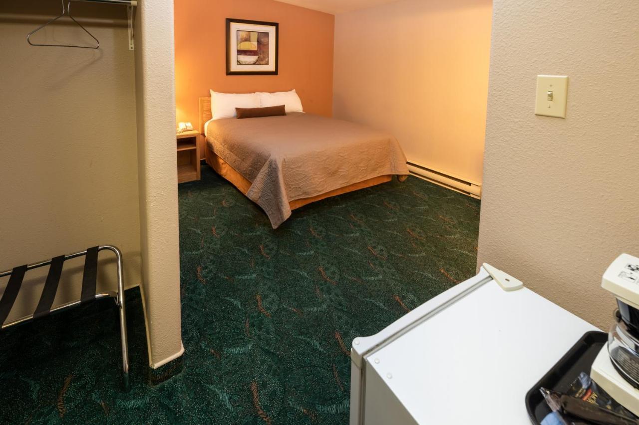 Keystone Motor Inn Brandon Buitenkant foto